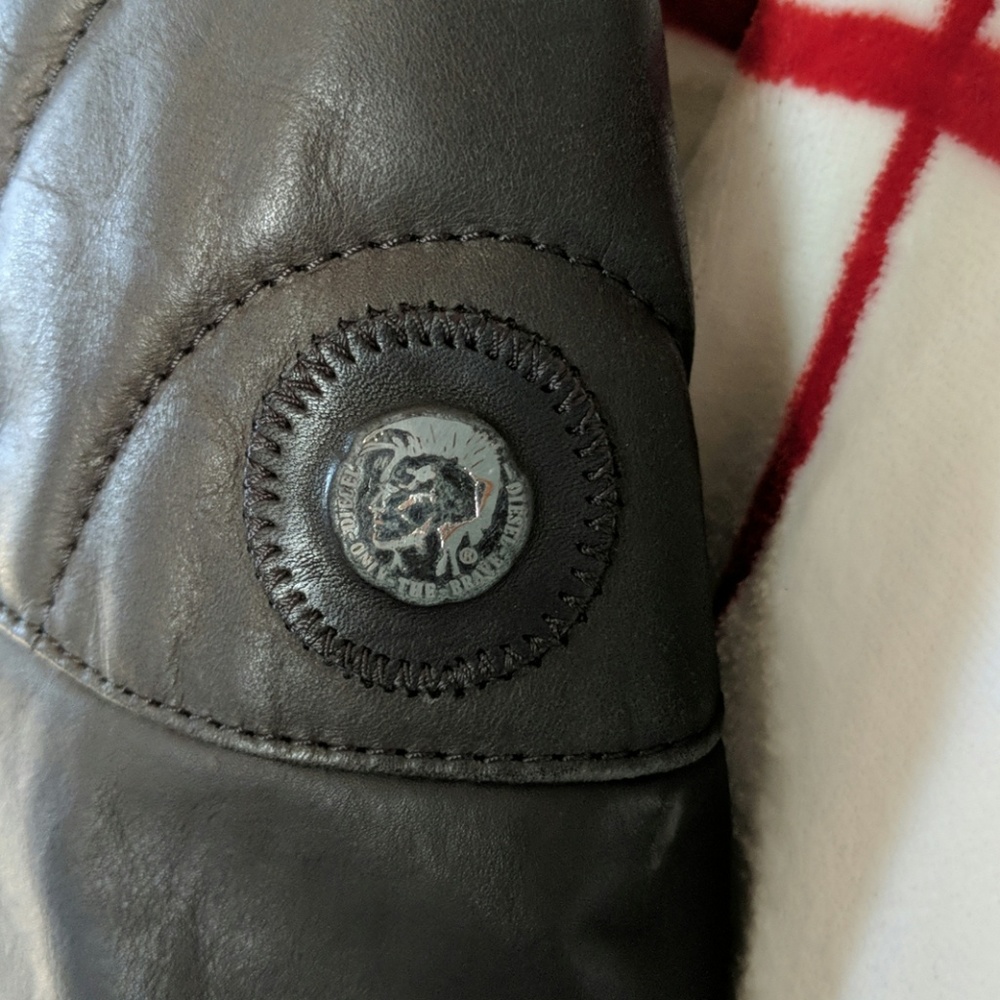 Leather Jacket - Picture 4 of 8